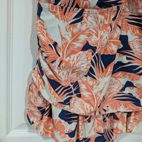 Tropical Escape Women's Plus One - Piece Swimsuit Palm Trees Size 22W - Picture 5 of 16